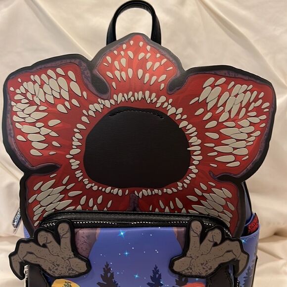 Loungefly LE SC X Funko POP Stranger Things Demogorgon Mini Backpack & Pop!!🔥 - Picture 5 of 17